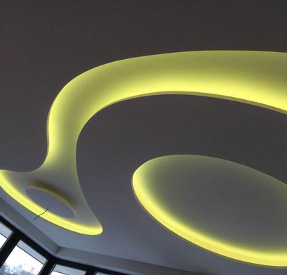 Dwupoziomowy sufit z cieniowaniem