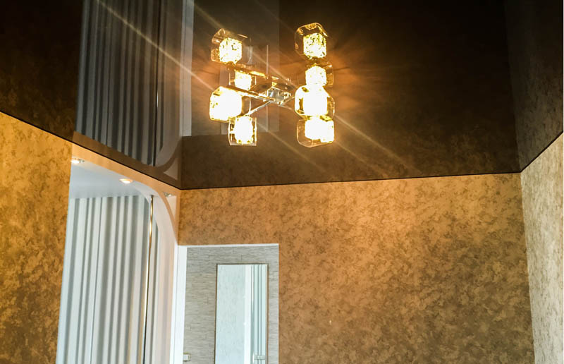 SUFITY NAPINANE W PRZEDPOKOJU SUFITY NAPINANE W PRZEDPOKOJU